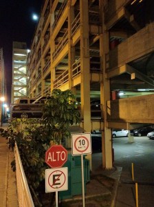 Edificio de estacionamientos, límite de velocidad