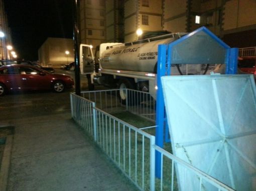 Abastecimiento de agua potable con pipa