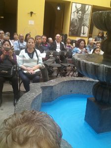 Asistentes a entrega de alarmas sísmicas